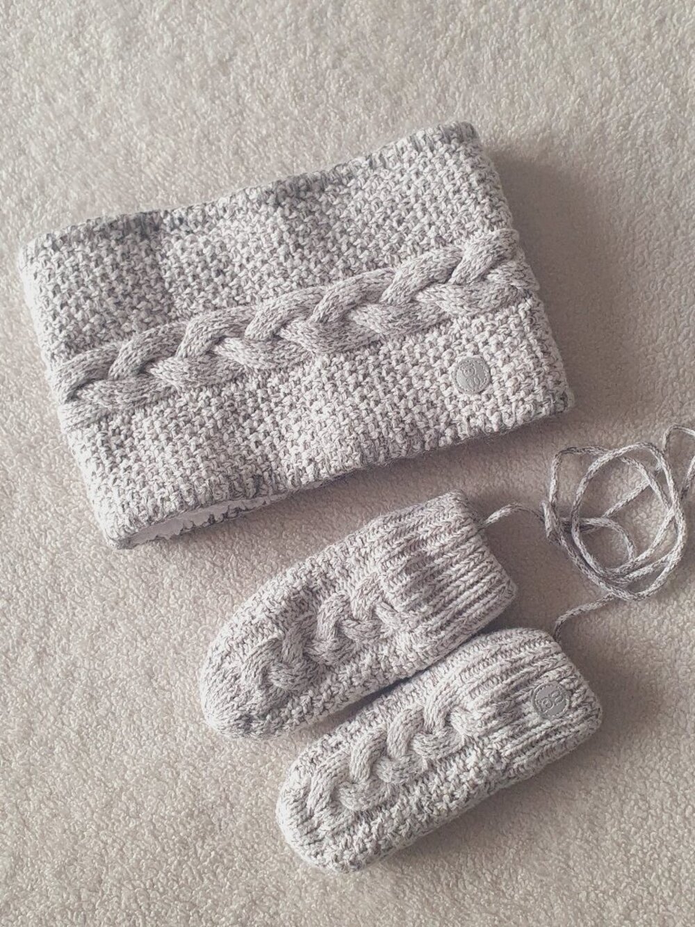 Obaïbi Toddler Cozy Cable Knit Neck Warmer & Mittens Set - Size 18/23 M